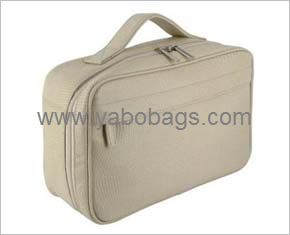 Cosmetic bag