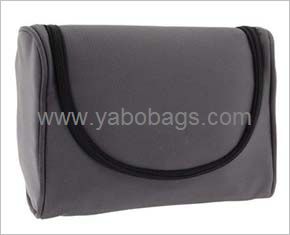 Cosmetic bag