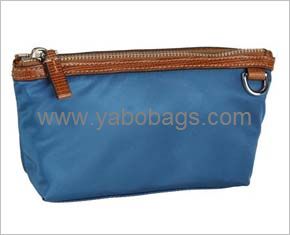 Cosmetic bag